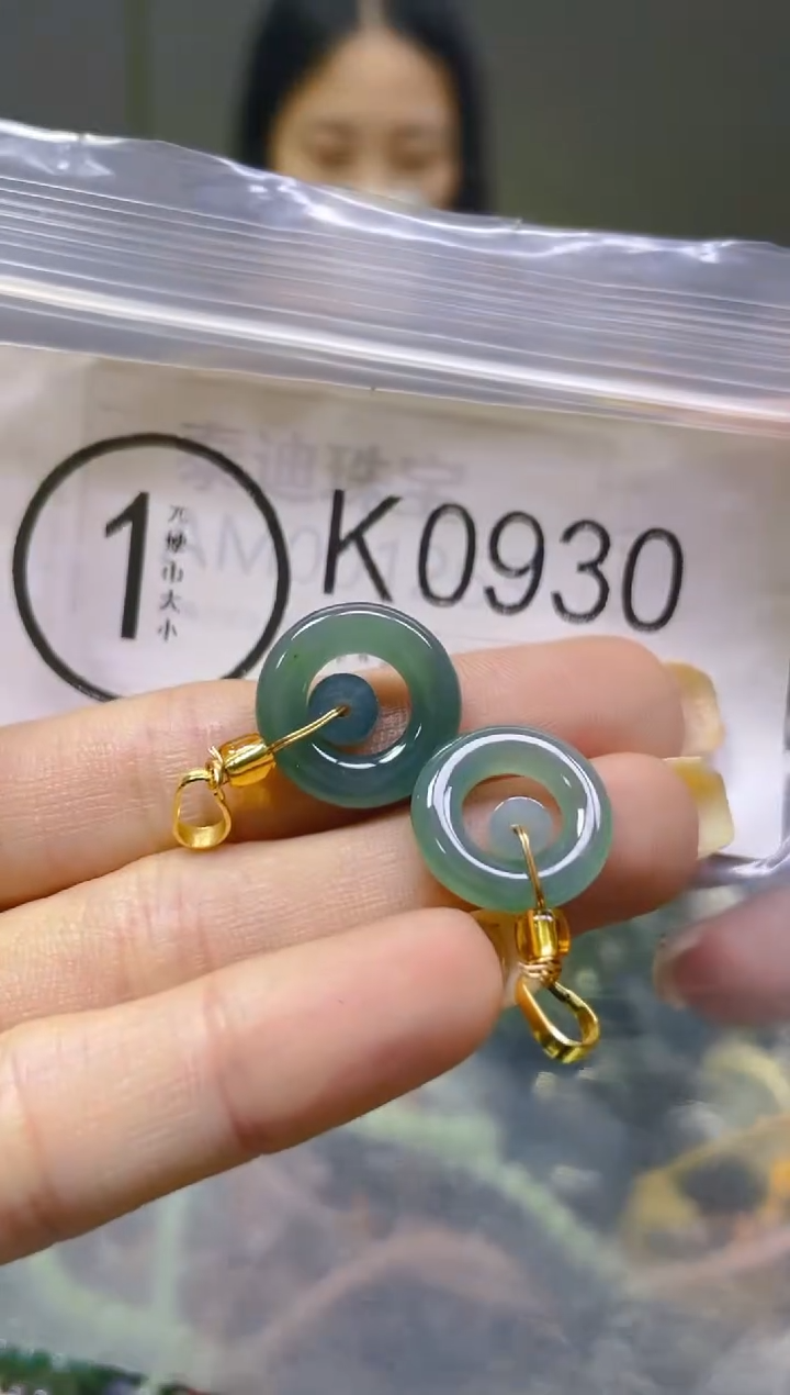 翡翠未镶嵌颈饰/K/翡翠A货一图一物