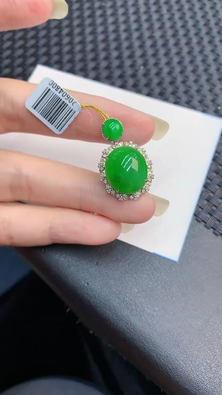 【闪购商品】翡翠颈饰18K金镶嵌            8