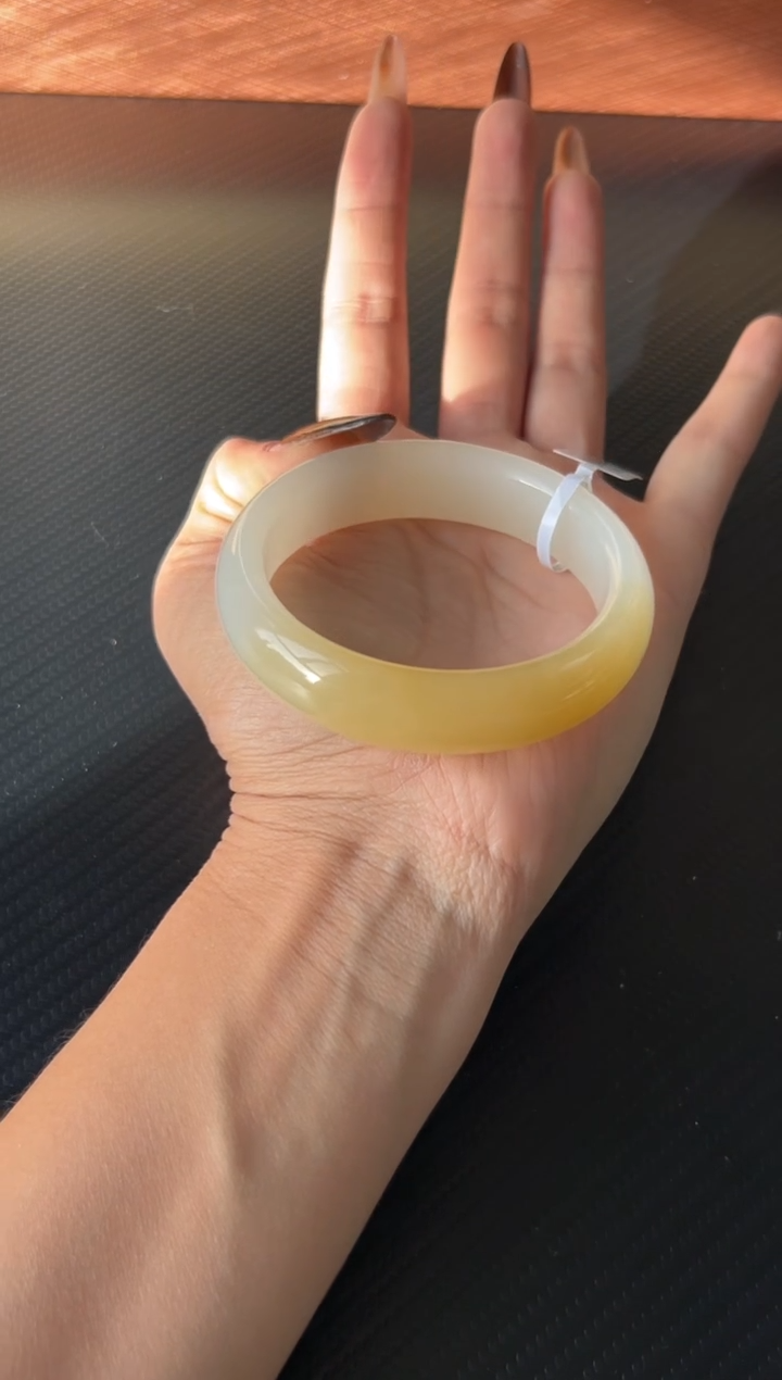 未镶嵌手镯和田玉且末金山微色差59