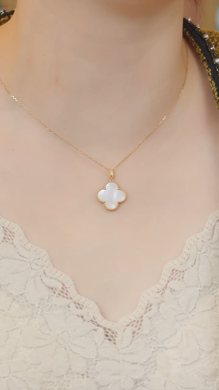 【闪购商品】贝壳（贝母）项链18K金镶嵌白花