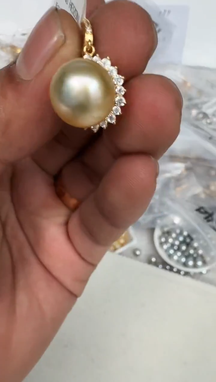 颈饰银S925镶嵌海水珍珠吊坠