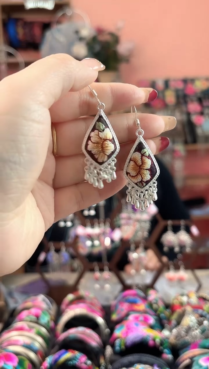 艺枝独绣手工饰品17