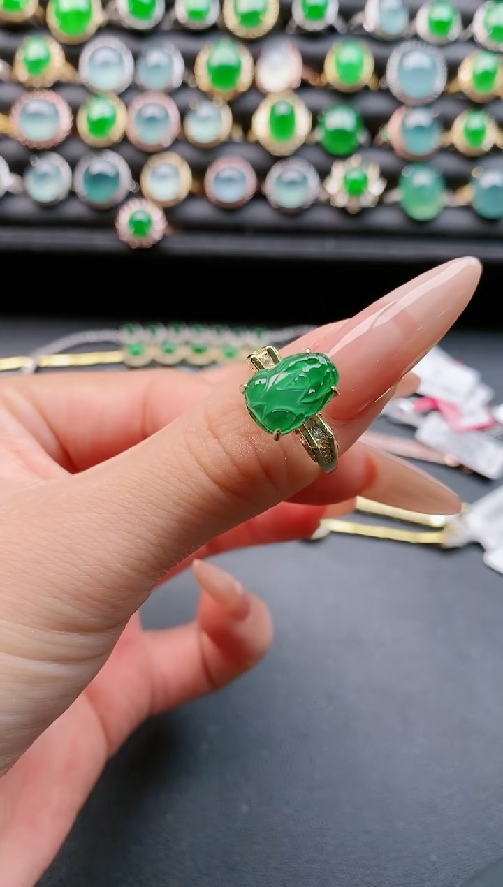 【闪购商品】翡翠戒指银S925镶嵌11111