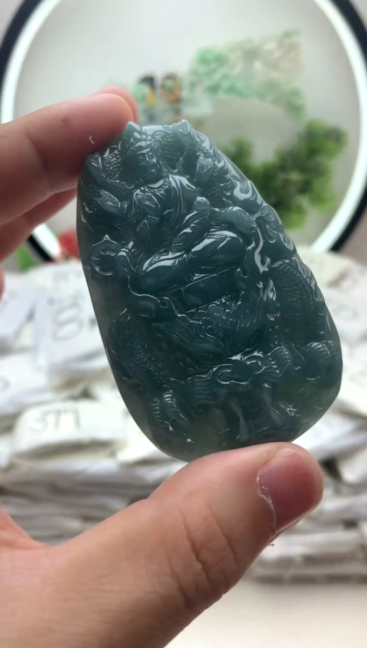 颈饰未镶嵌翡翠千手观音