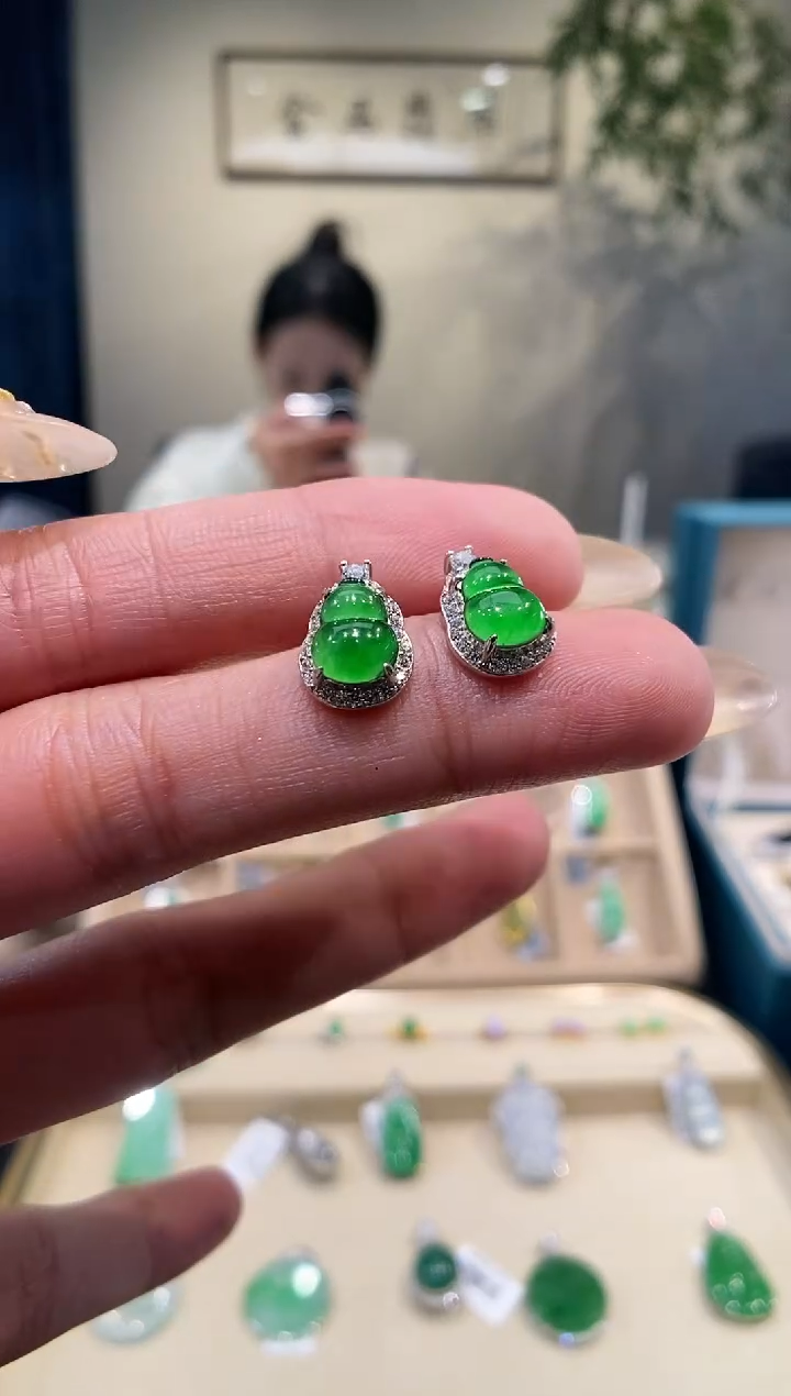 【闪购商品】翡翠吊坠(不含链)银S925镶嵌葫芦耳钉