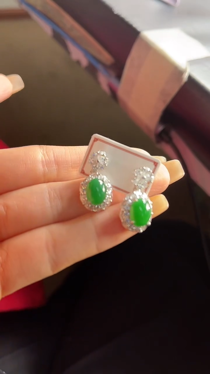 【闪购商品】翡翠耳饰未镶嵌100633726