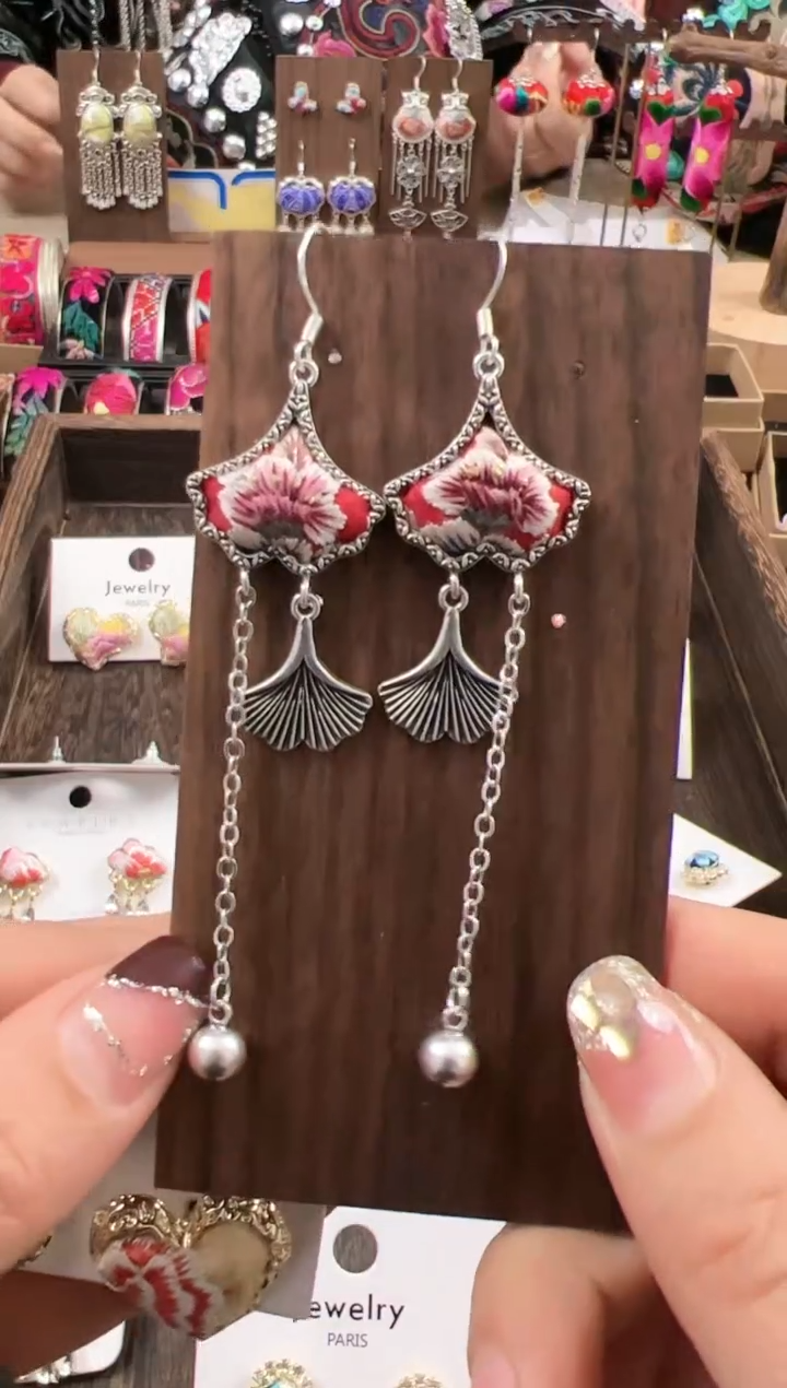 【闪购商品】织绣民族风老绣饰品191