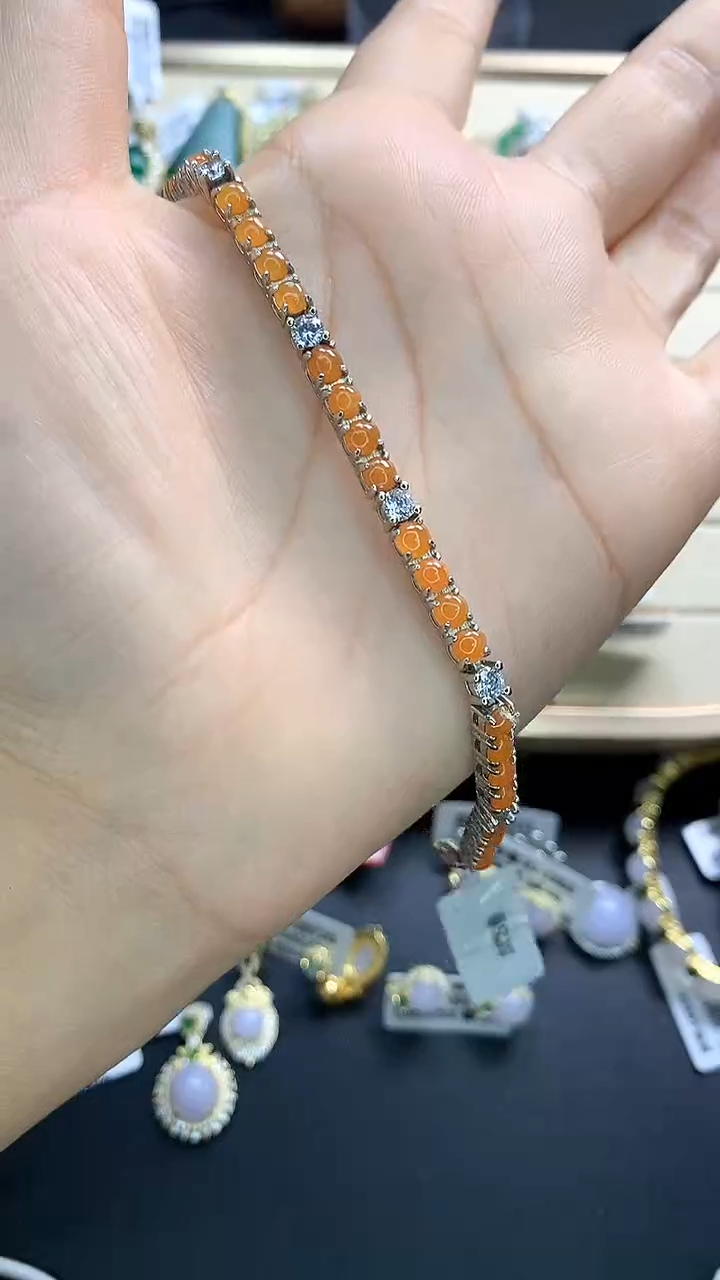 翡翠银S925镶嵌颈饰翡翠 银S925镶嵌 颈饰