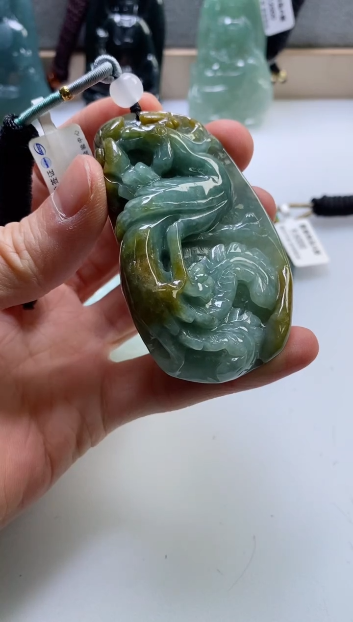 【闪购商品】翡翠挂件未镶嵌        