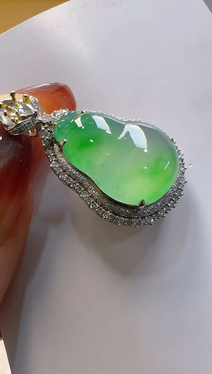 【闪购商品】翡翠吊坠(不含链)18K金镶嵌多样性团购发一件