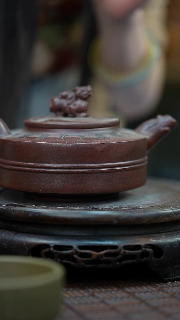 茶壶紫砂宜兴紫砂岁颐传砂原矿全手12