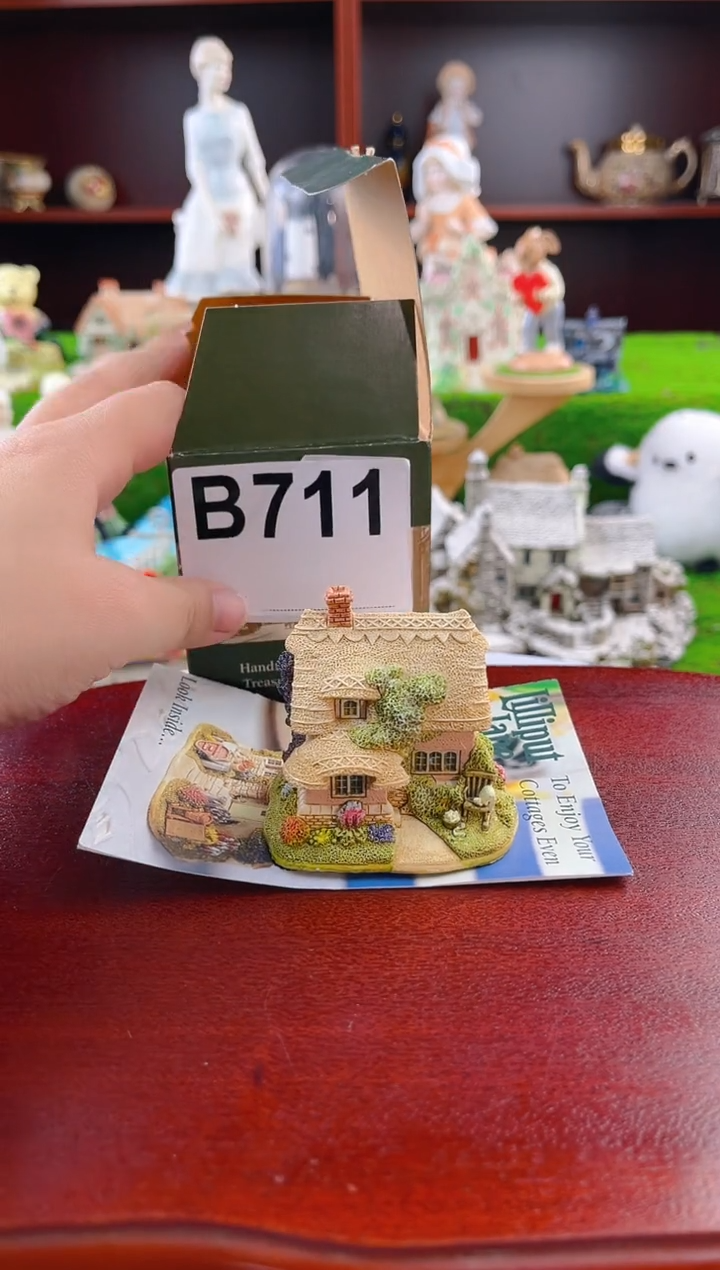 【闪购商品】紫砂茶宠中古小房子