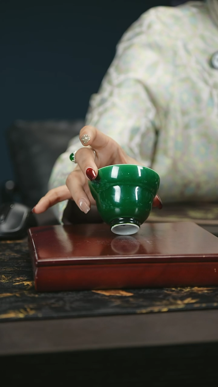 【闪购商品】瓷堂里郎窑绿福禄杯子