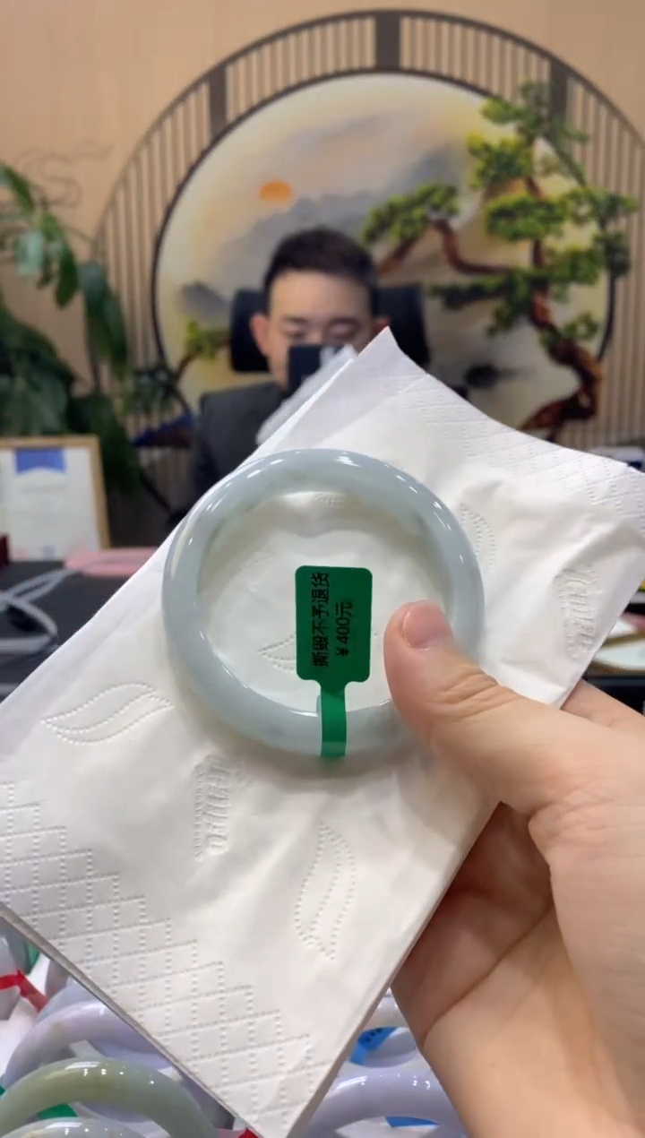 【闪购商品】翡翠手镯未镶嵌00009411