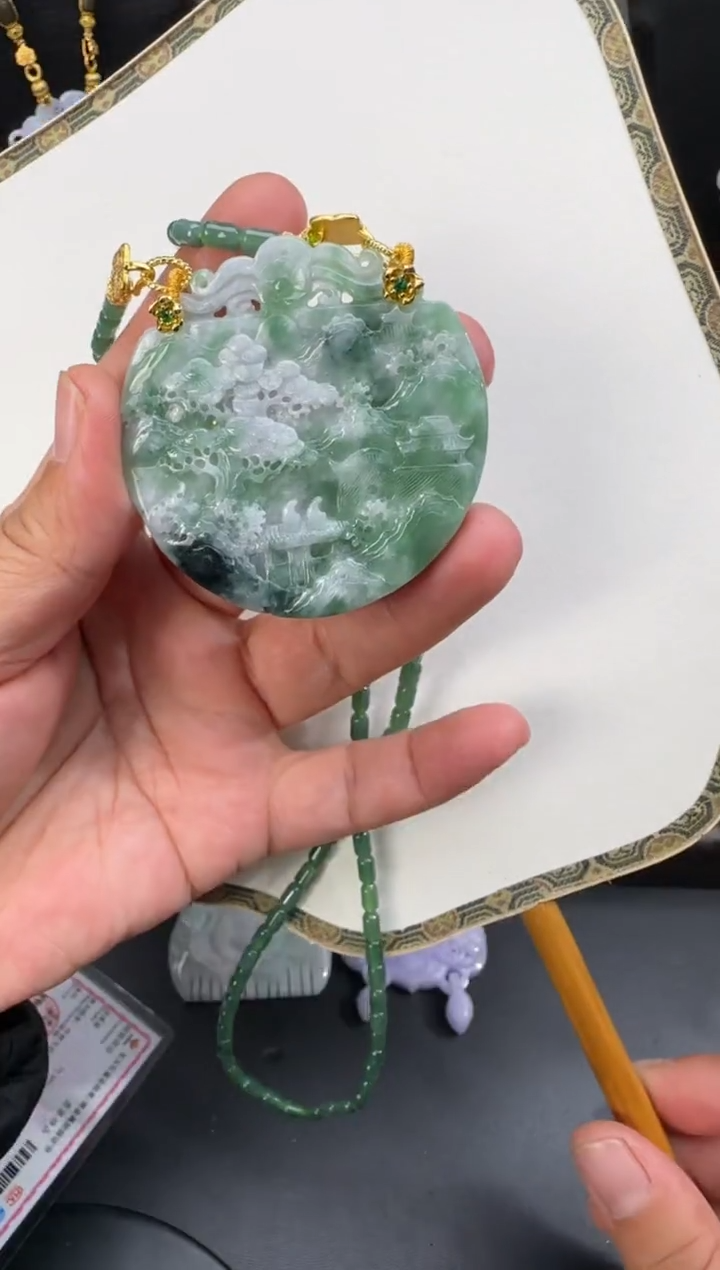 【闪购商品】翡翠颈饰未镶嵌拍照