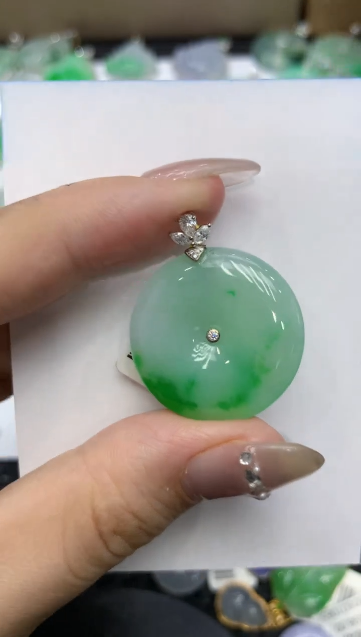 【闪购商品】翡翠颈饰18K金镶嵌222222222