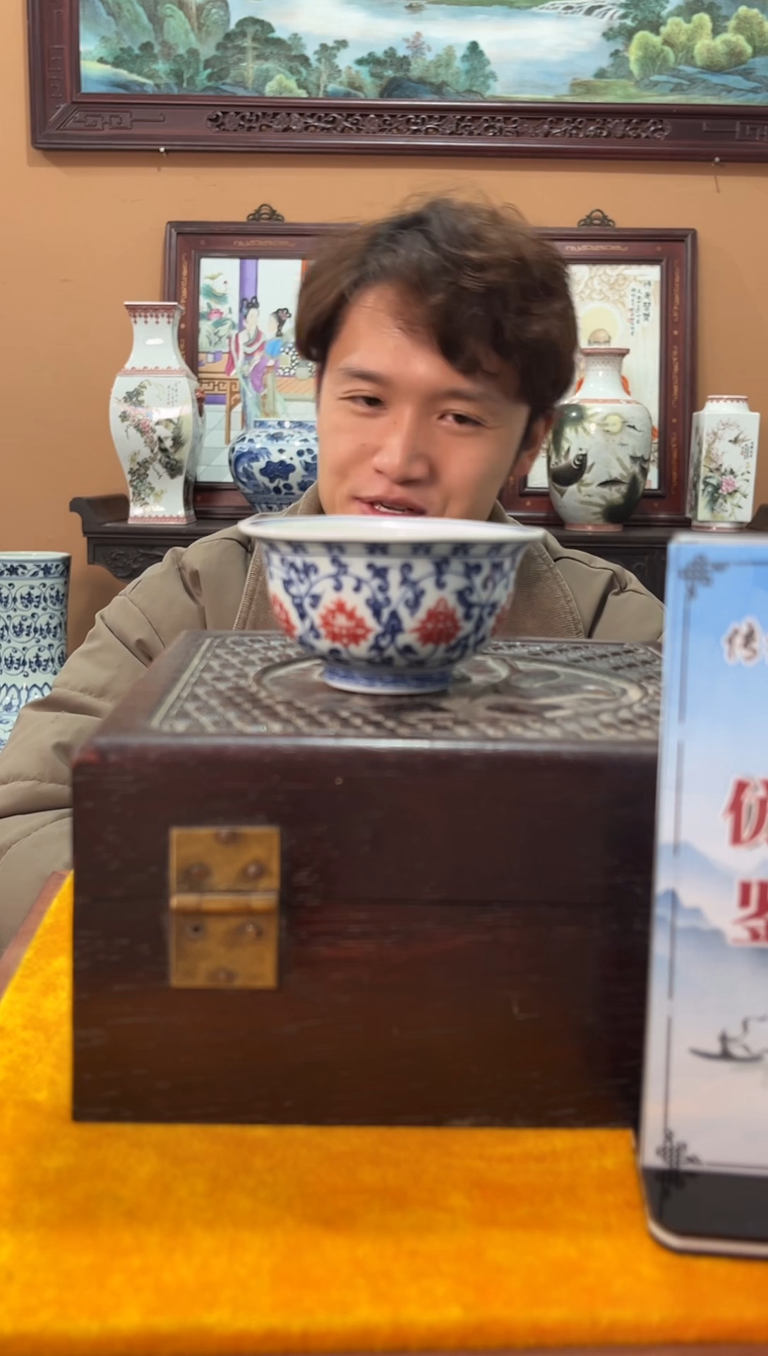 杯子瓷青花釉里红缠枝莲压手杯