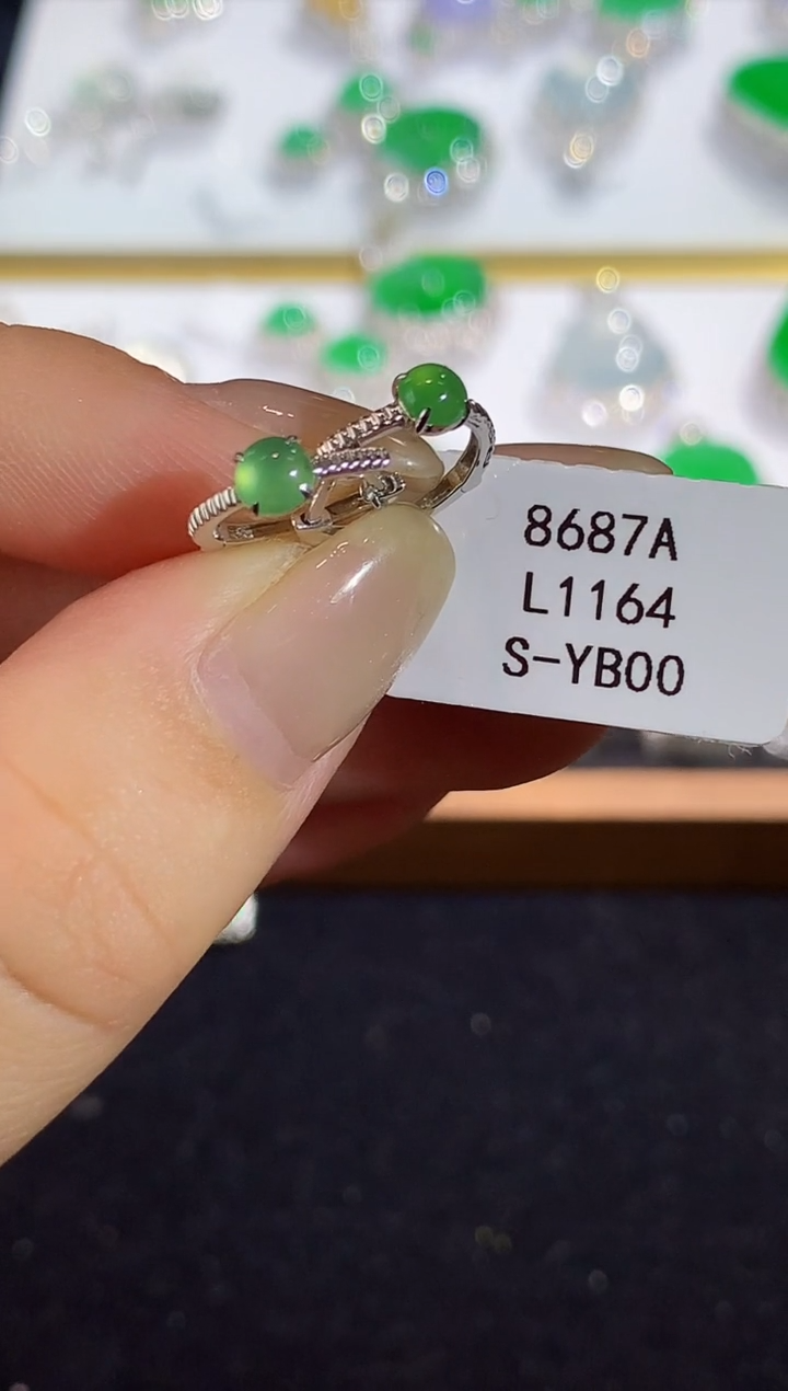 翡翠18K金镶嵌耳饰L1164多样性发其一