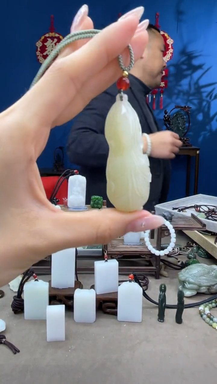 【闪购商品】和田玉未镶嵌颈饰1