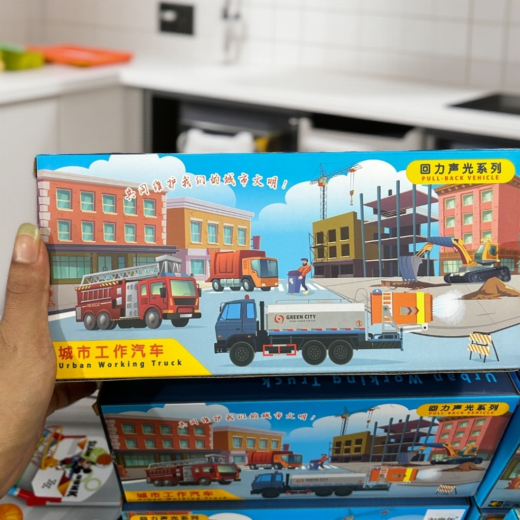 天鹰声光吊车玩具发一盒