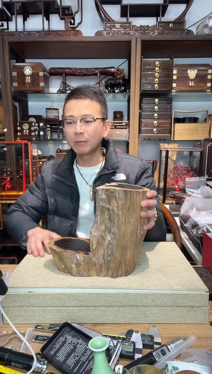 乌木类书架卖**荣827随形底座8斤