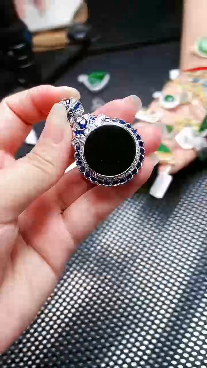 【闪购商品】翡翠颈饰未镶嵌11111111