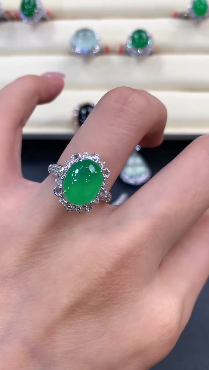 翡翠戒指18K金镶嵌a230       