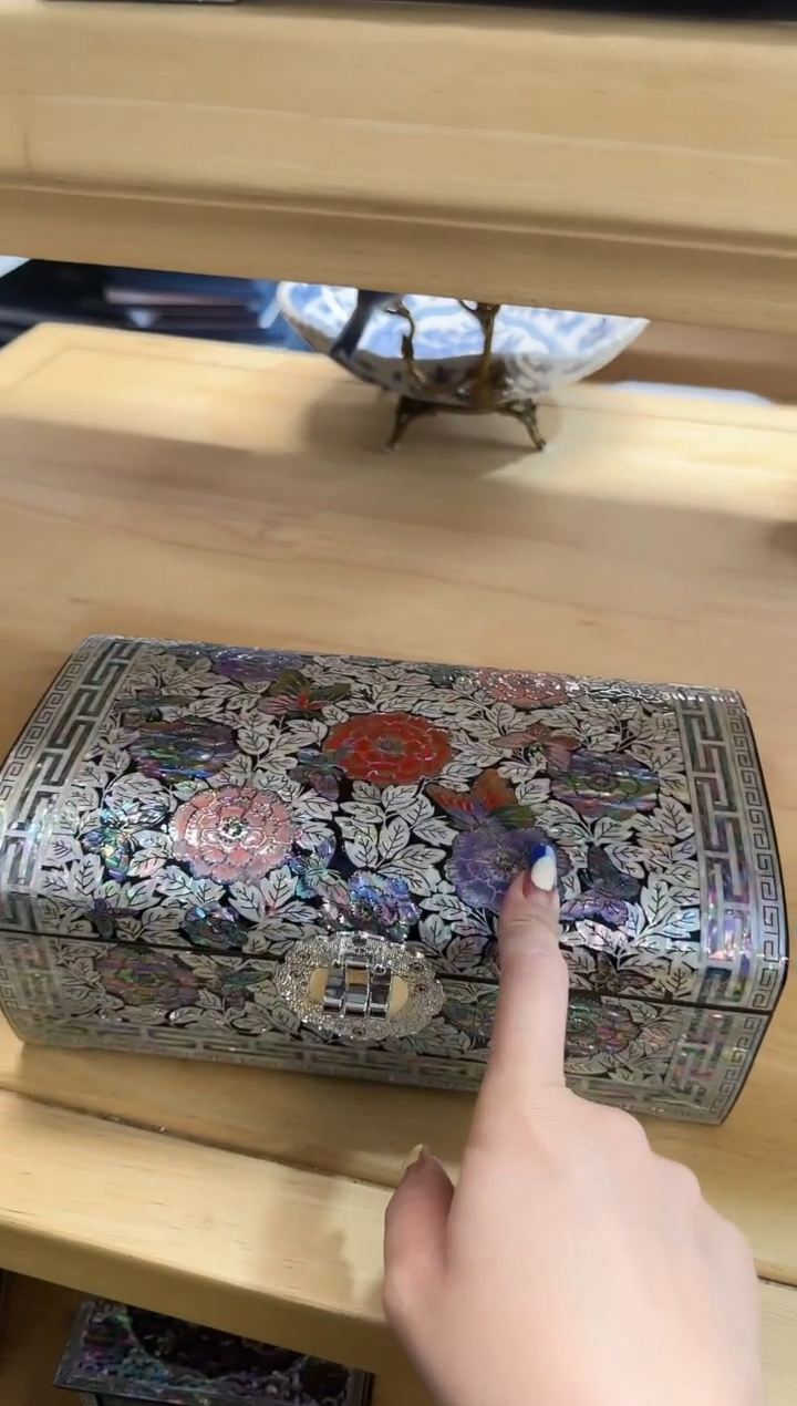 【闪购商品】瓷C212-------------