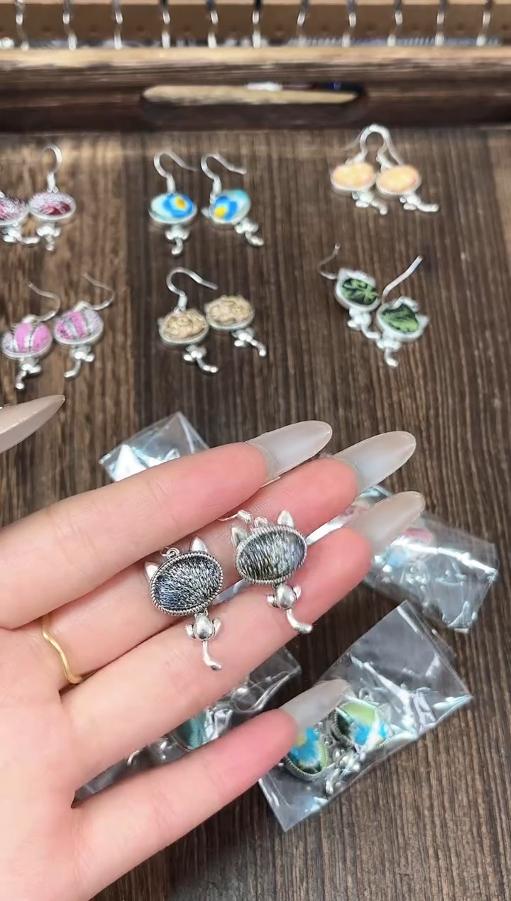 织绣玄*民族风非遗老绣饰品898*