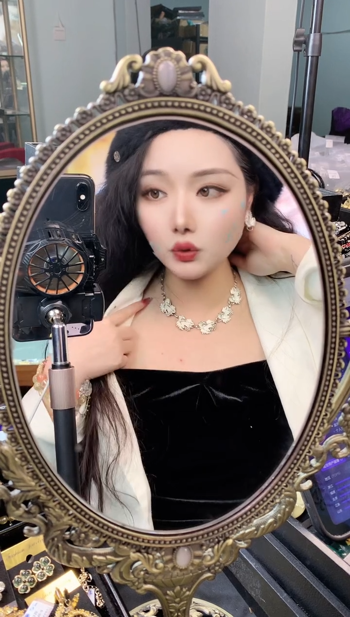 【闪购商品】瓷片楚楚中古珠宝甄选不退换