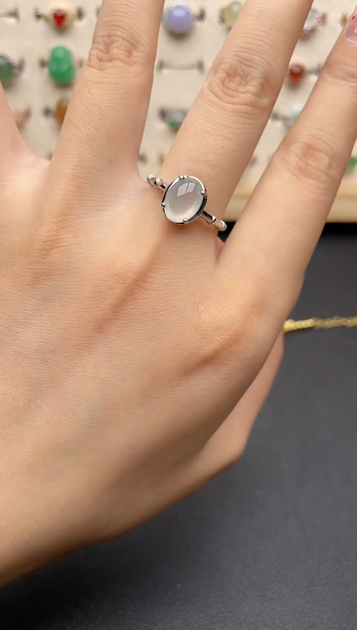 【闪购商品】翡翠戒指银S925镶嵌一物一证一礼盒