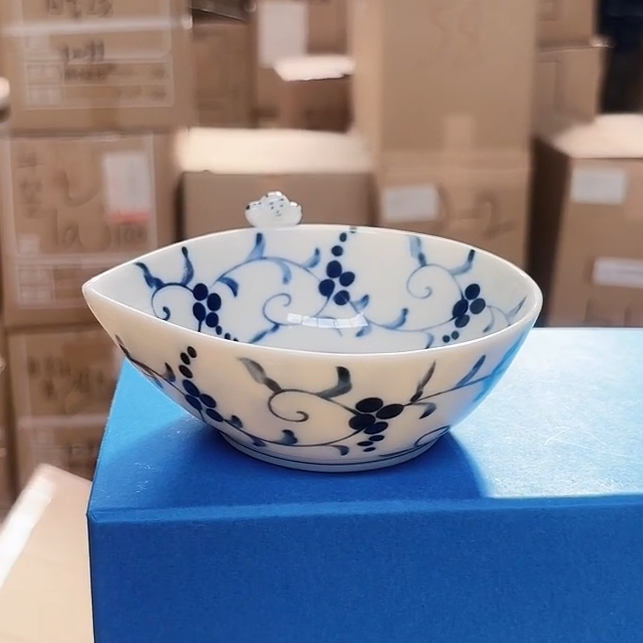 【单支】日本进口林九家陶瓷钵-蓝唐草