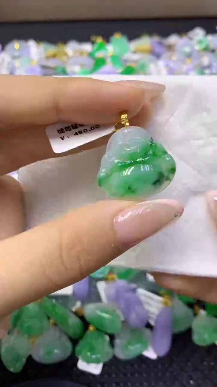 颈饰未镶嵌翡翠天然缅甸翡翠A货