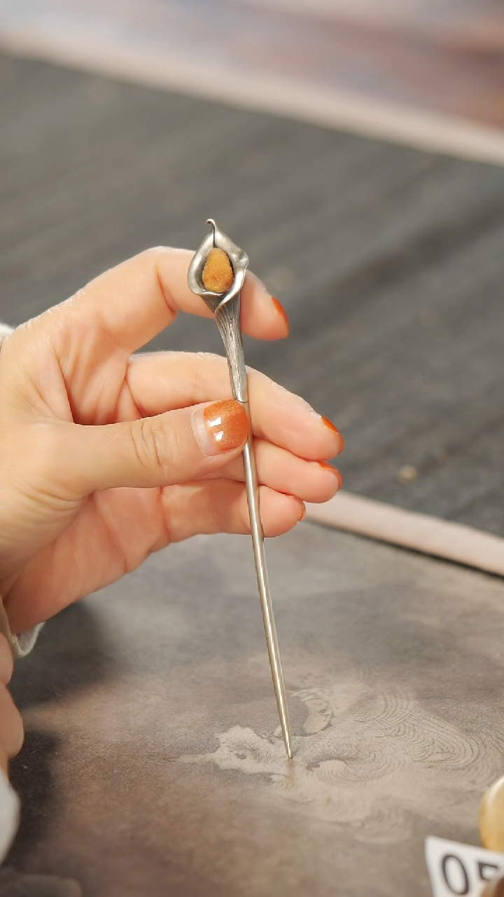 【闪购商品】玛瑙发簪银S925镶嵌476设计款马蹄莲发簪