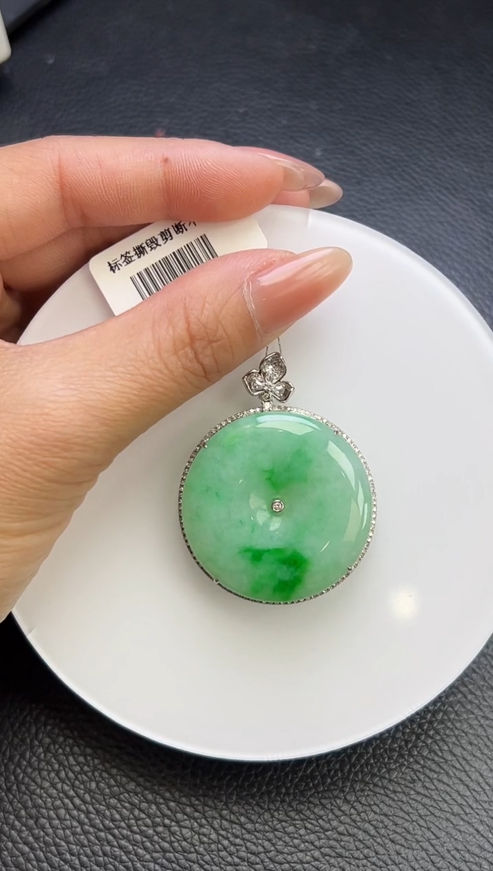 【闪购商品】翡翠颈饰18K金镶嵌YM1152-2 平安扣