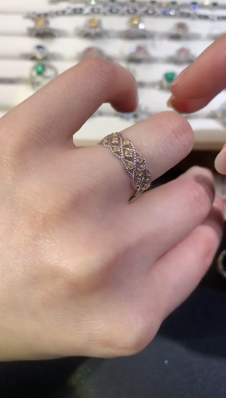 【闪购商品】钻石戒指18K金镶嵌R216|2680