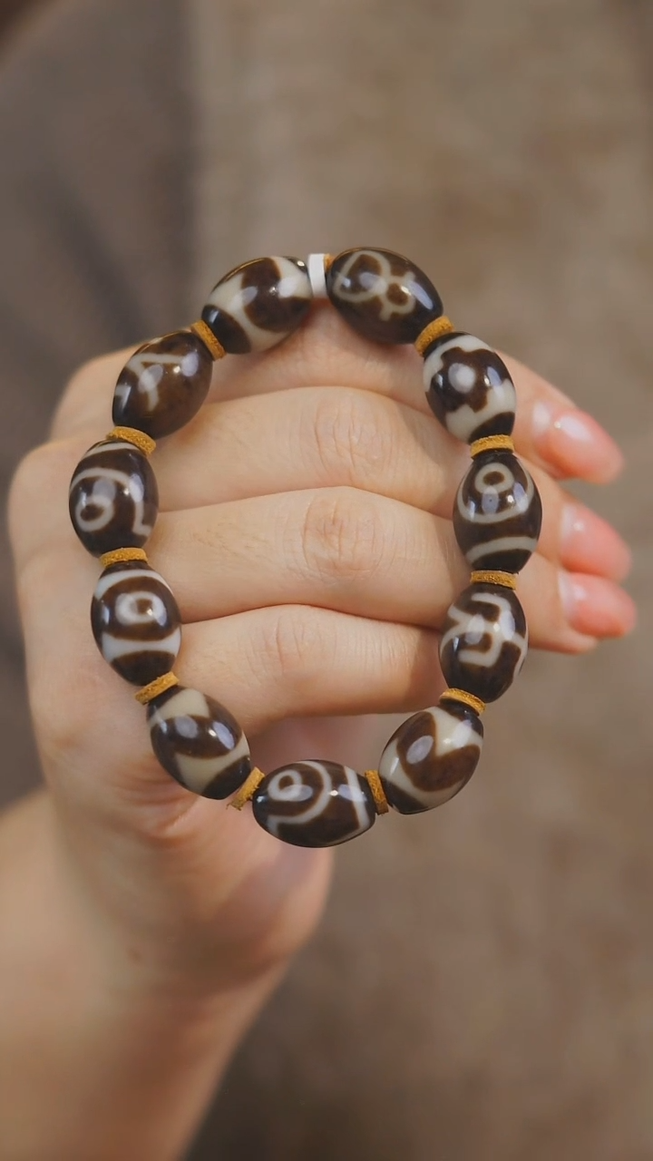 【闪购商品】玛瑙/玉髓手串未镶嵌多样性发其一