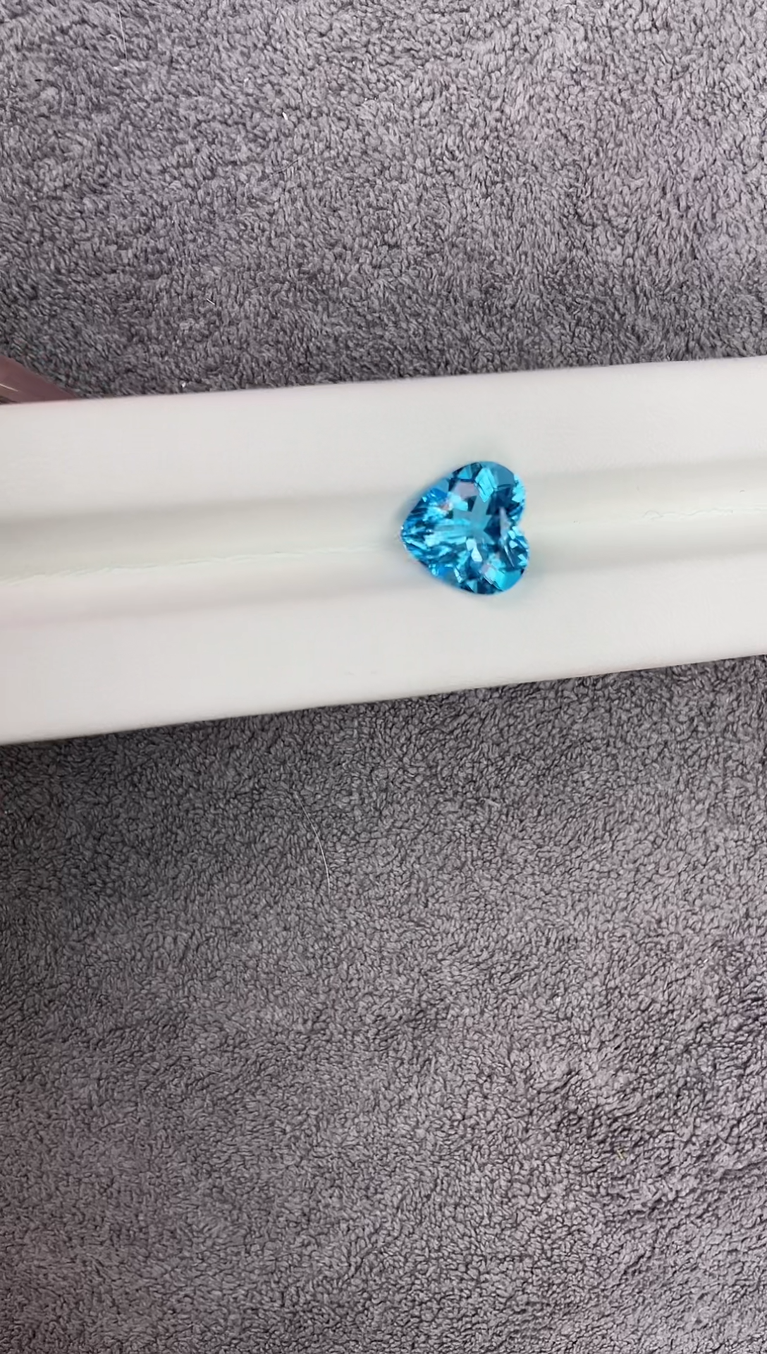 【闪购商品】托帕石裸石未镶嵌8.74克拉