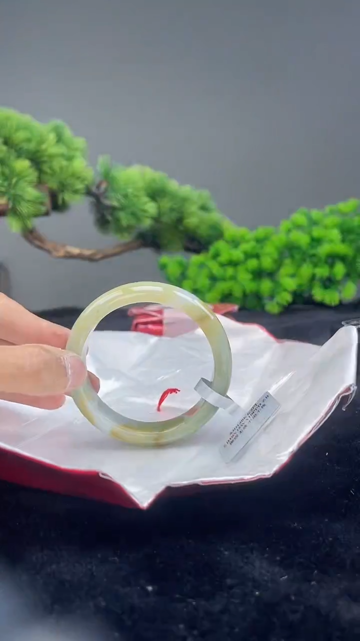 【闪购商品】翡翠未镶嵌手镯7手镯