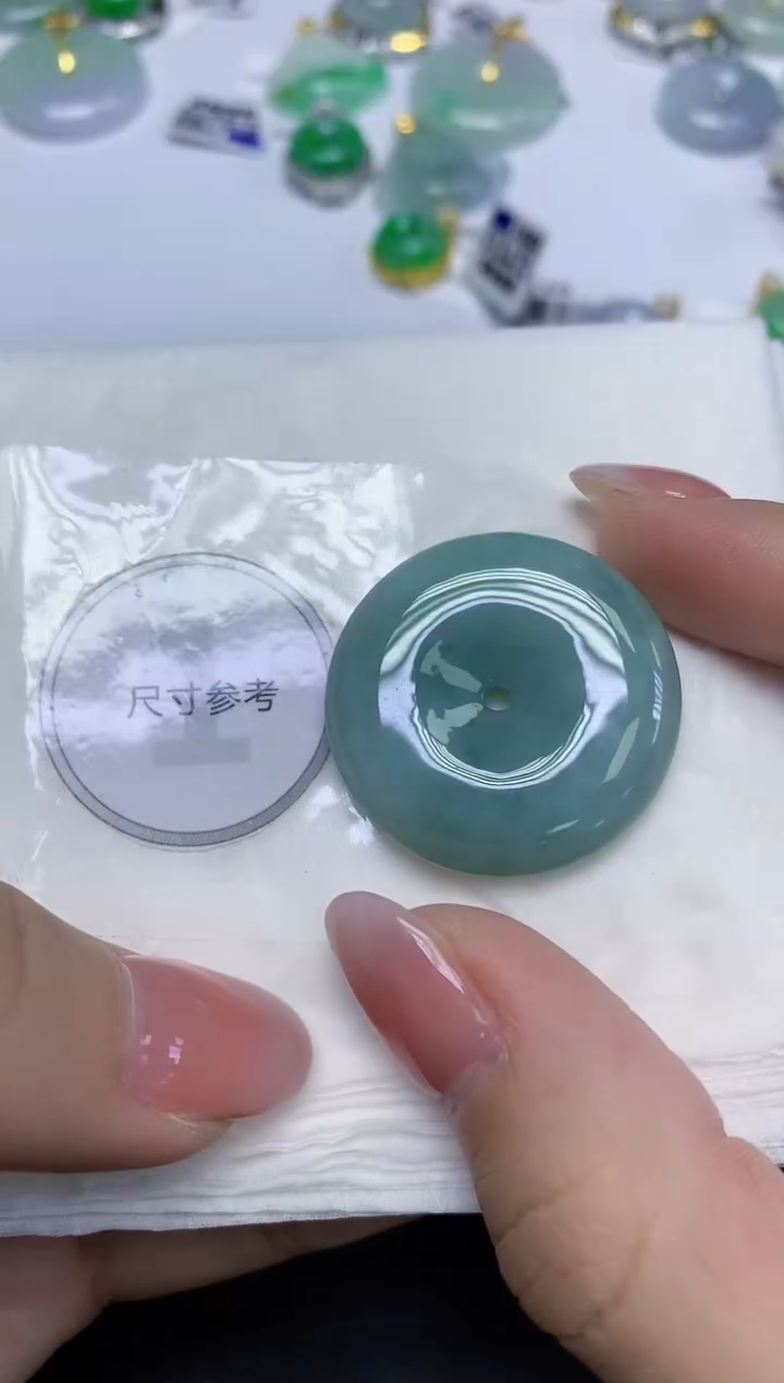 颈饰未镶嵌翡翠天然缅甸翡翠A货百元以上9元证书费自理