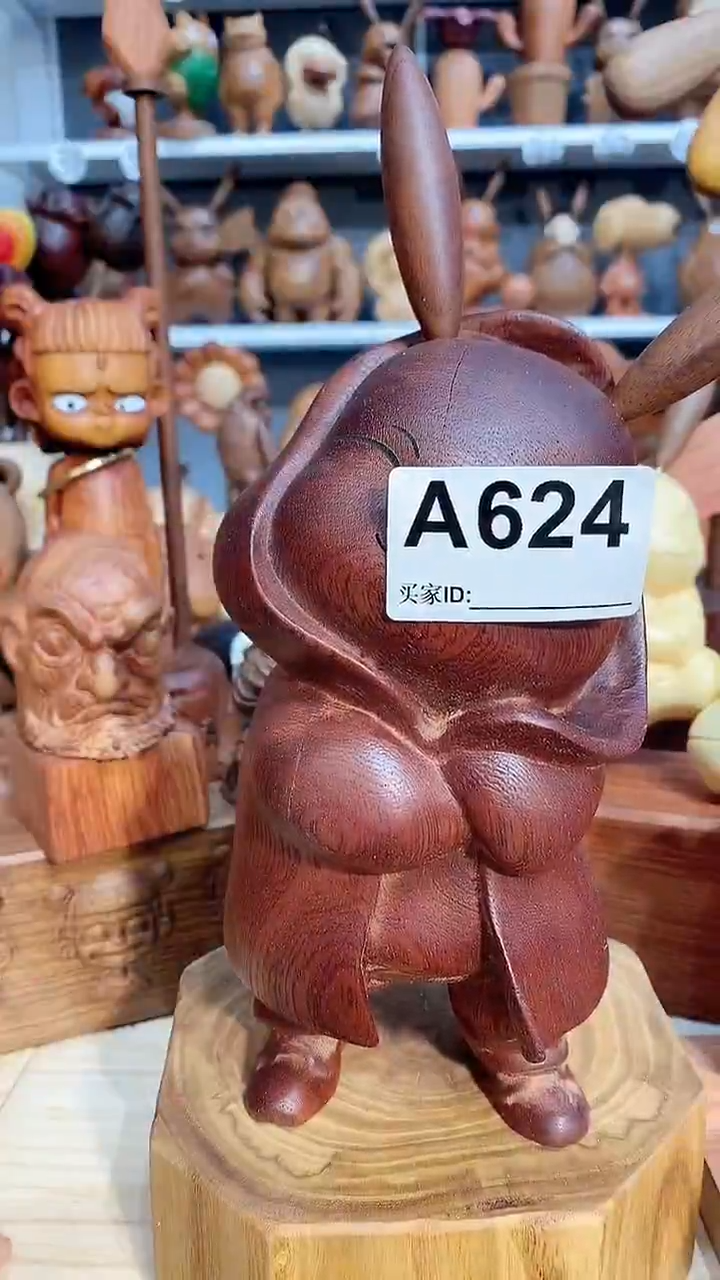 【闪购商品】木木雕摆件可爱卡通