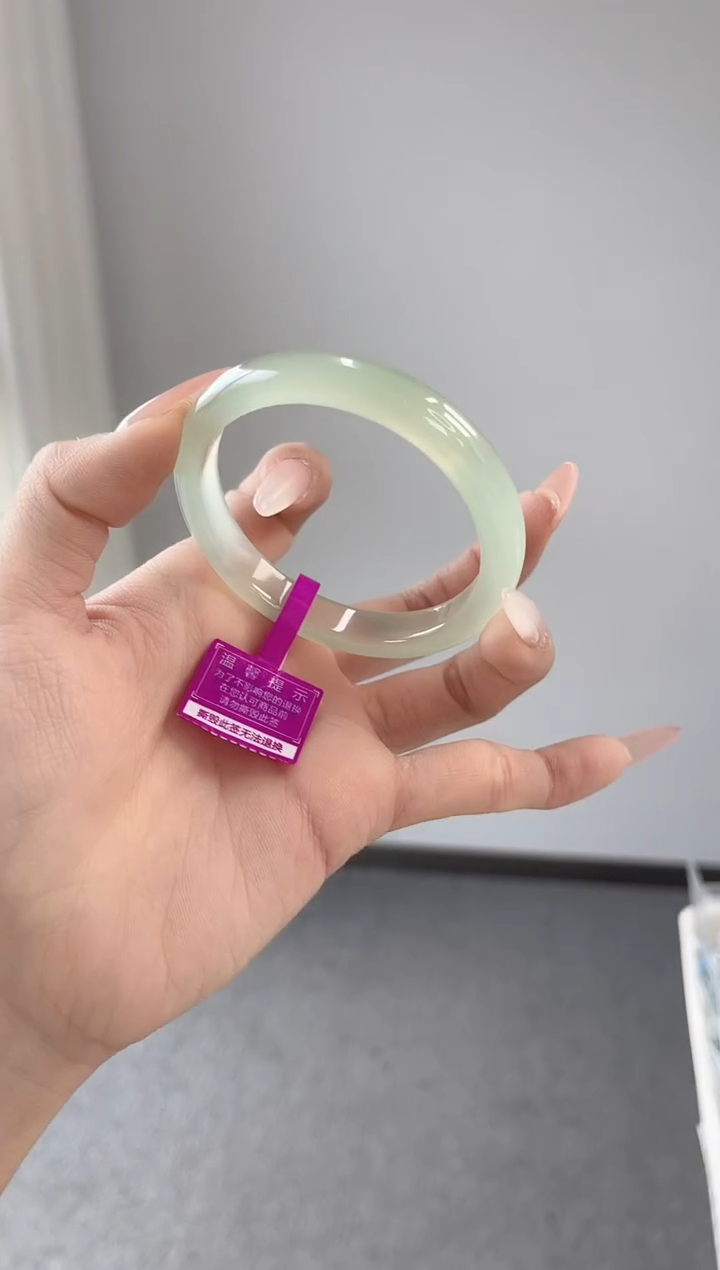 【闪购商品】玛瑙/玉髓手镯未镶嵌52-53圈