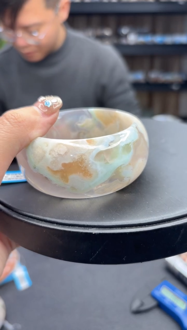 【闪购商品】石英质玉手镯未镶嵌629（58圈）