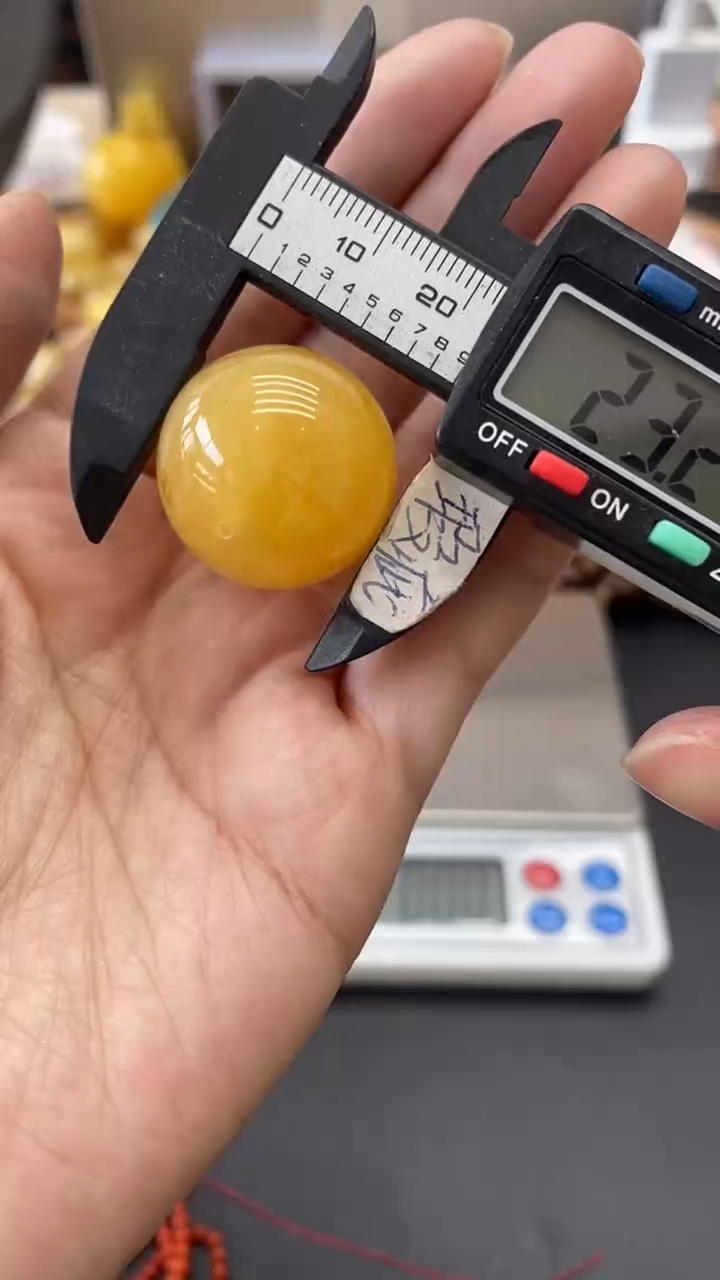 琥珀未镶嵌珠宝奇石206