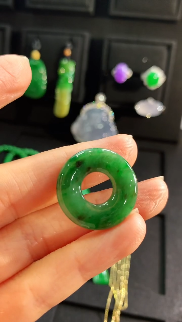 【闪购商品】翡翠颈饰未镶嵌吊坠