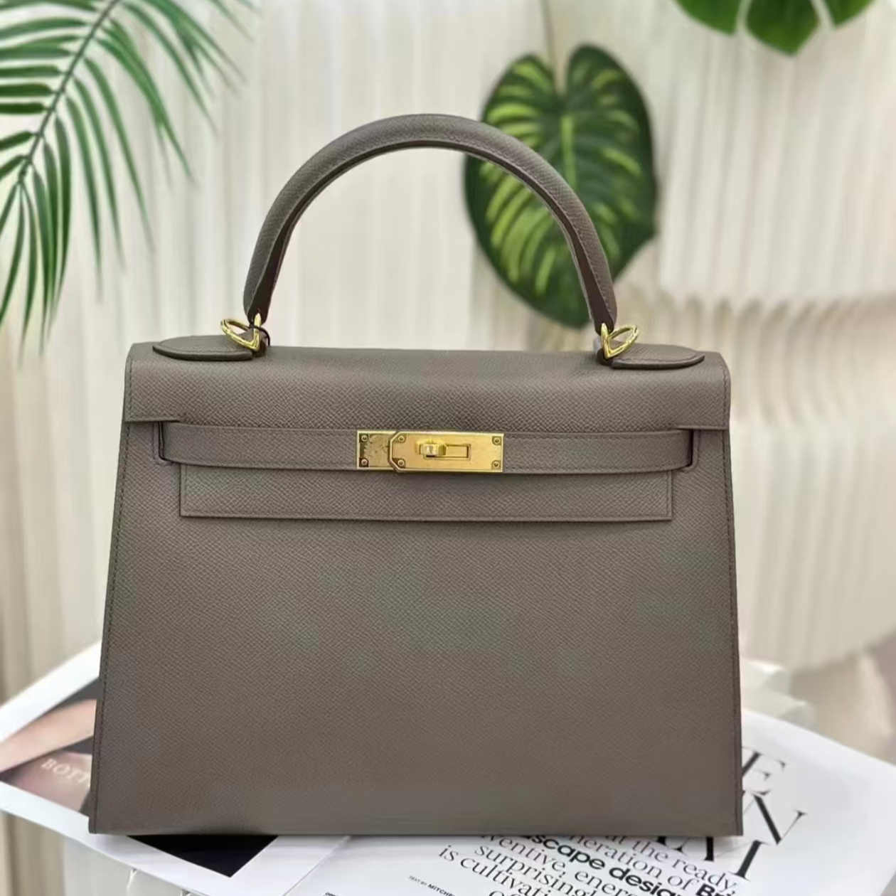 未使用 Hermes/爱马仕 Kelly25 M8银河灰Togo内拼1T泰坦绿 马蹄标