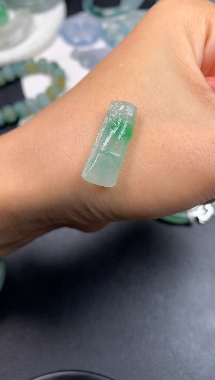 未镶嵌定制翡翠0701924297（23*9*4.5）