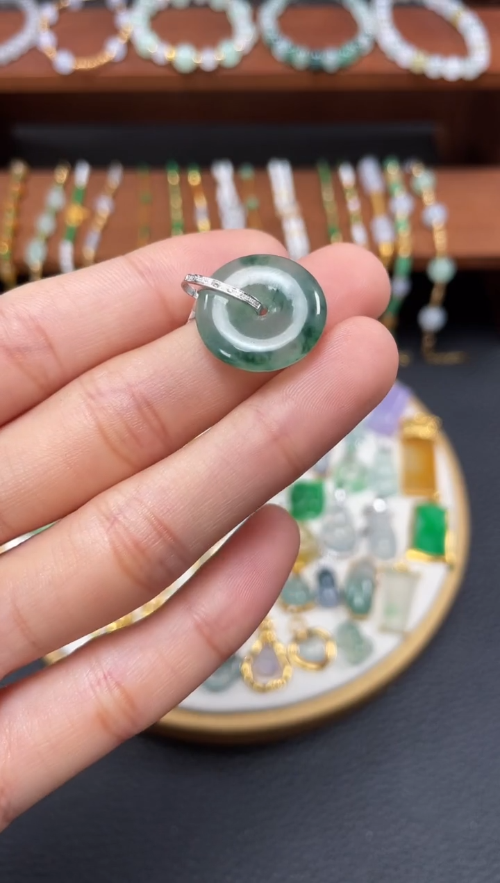 【闪购商品】翡翠吊坠(不含链)18K金镶嵌一个  JK660