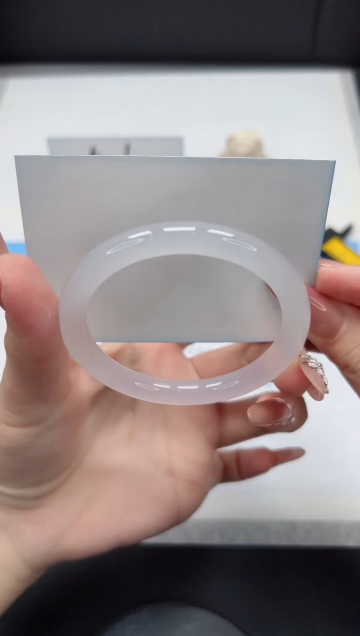 【闪购商品】石英质玉手镯未镶嵌386/圆条荔枝55.7