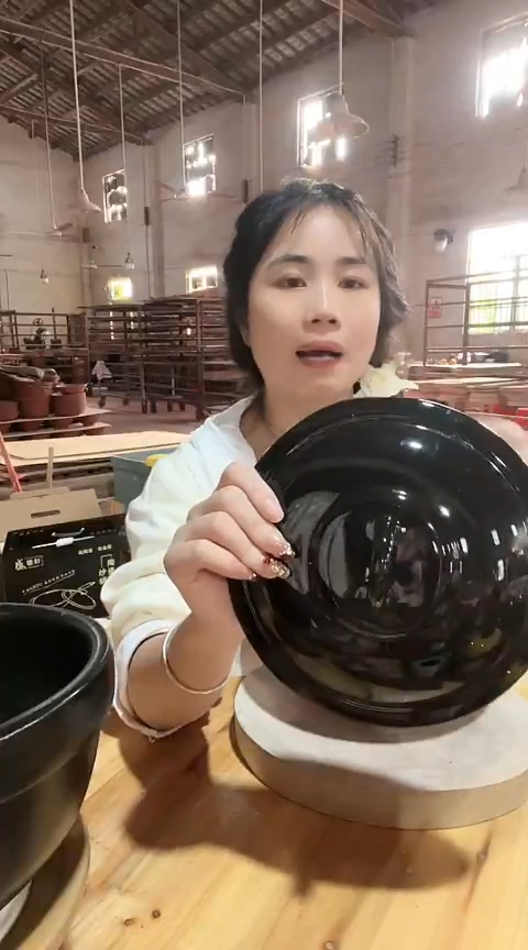 陶瑕疵20黑色盖。。。。